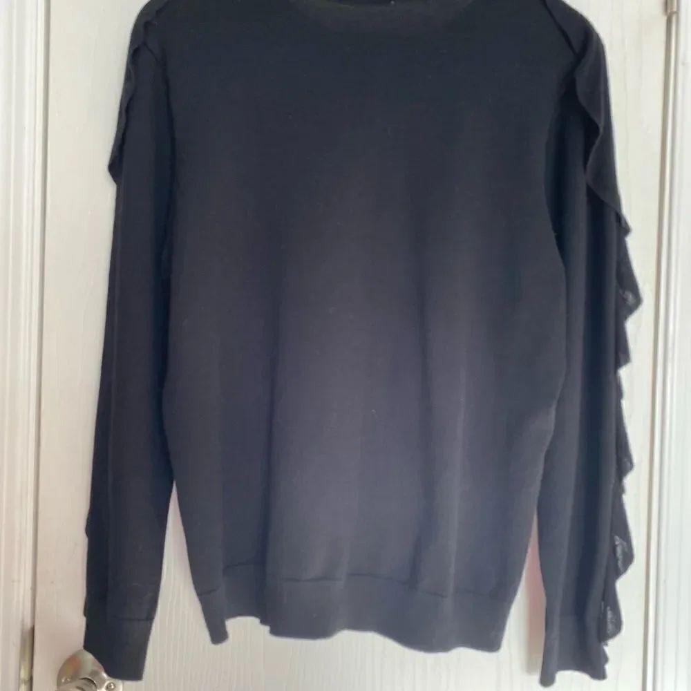 Calvin Klein Sweater - Picture 2 of 4